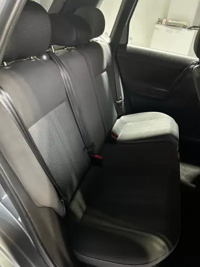 Volkswagen Polo 2009 - 6000 EUR, 189000 km - AUTO.MOTO.pt - 189000km - foto 10 de 21