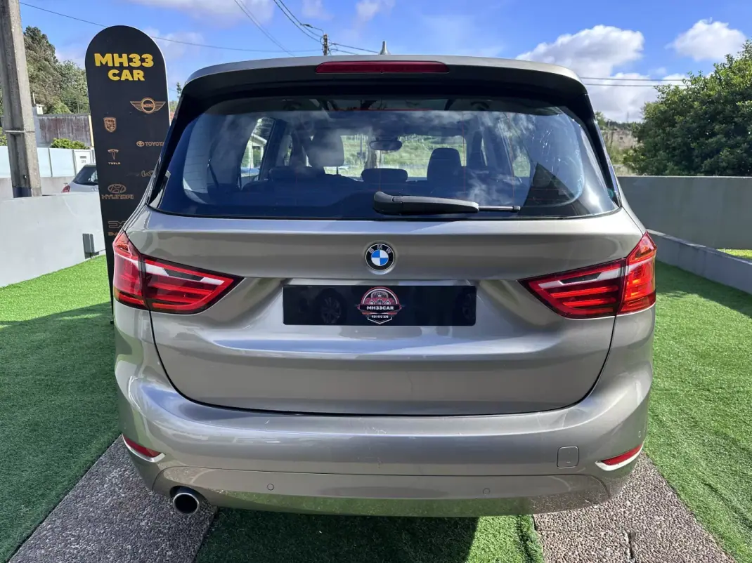 BMW 216 Gran Tourer 2015 - 14900 EUR, 180000 km - AUTO.MOTO.pt - 180000km - foto 10 de 77