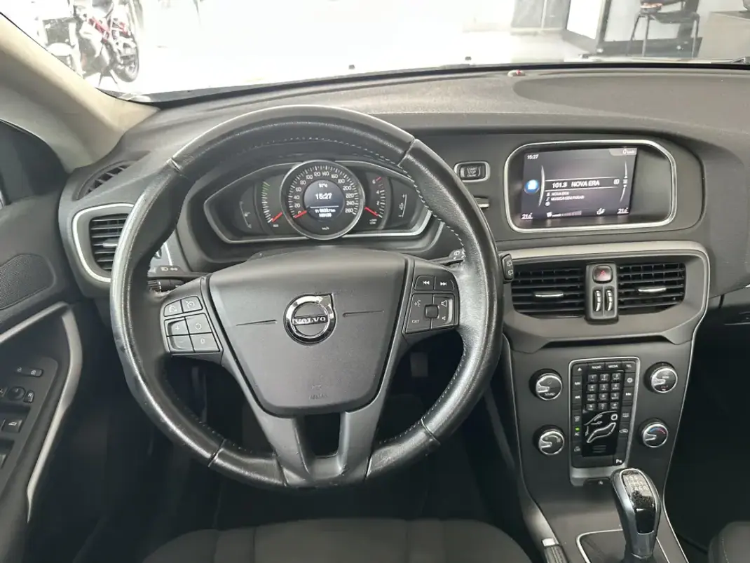 Volvo V40 2018 - 16890 EUR, 100139 km - 100139km - foto 18 de 21
