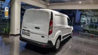 Ford Transit Connect 2021 - 16000 EUR, 122900 km - AUTO.MOTO.pt - 122900km - foto 6 de 18