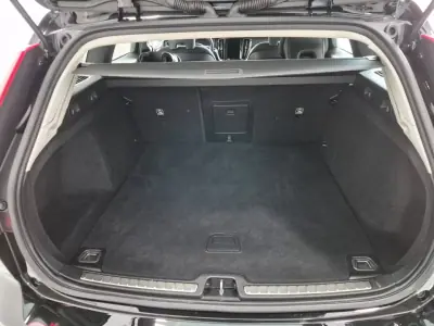 Volvo V60 2021 - 24990 EUR, 103413 km - AUTO.MOTO.pt - 103413km - foto 9 de 23