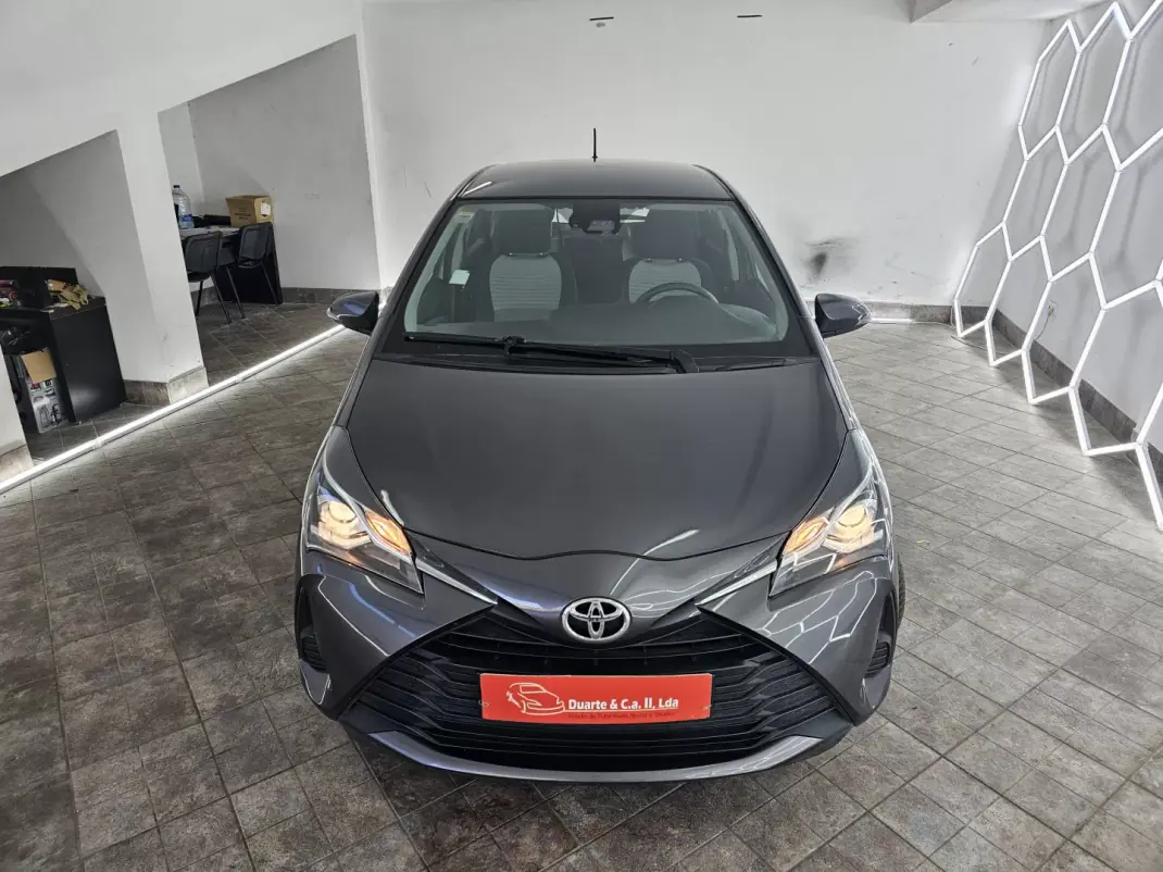 Toyota Yaris 2019 - 13650 EUR, 135421 km - AUTO.MOTO.pt - 135421km - foto 5 de 37