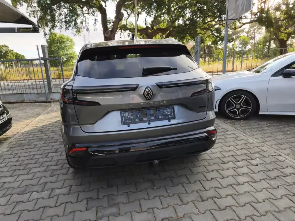 Renault Austral 2023 - 33900 EUR, 46000 km - AUTO.MOTO.pt - 46000km - foto 4 de 17