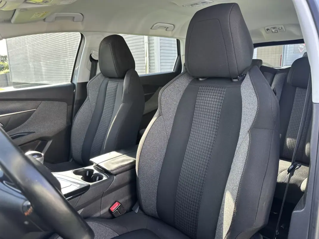 Peugeot 5008 2017 - 14900 EUR, 200000 km - 200000km - foto 24 de 63