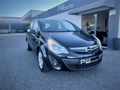 Opel Corsa 2013 - 9750 EUR, 171082 km - AUTO.MOTO.pt - 171082km - foto 5 de 12