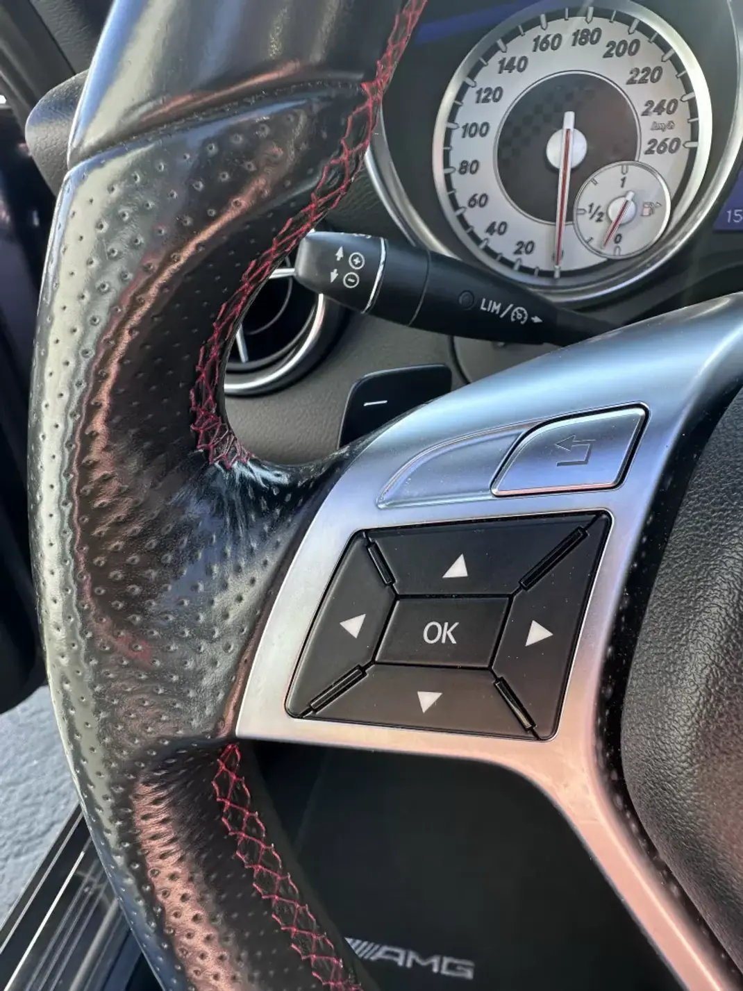 Mercedes-Benz SLK 250 2011 - 23500 EUR, 170000 km - AUTO.MOTO.pt - 170000km - foto 24 de 32