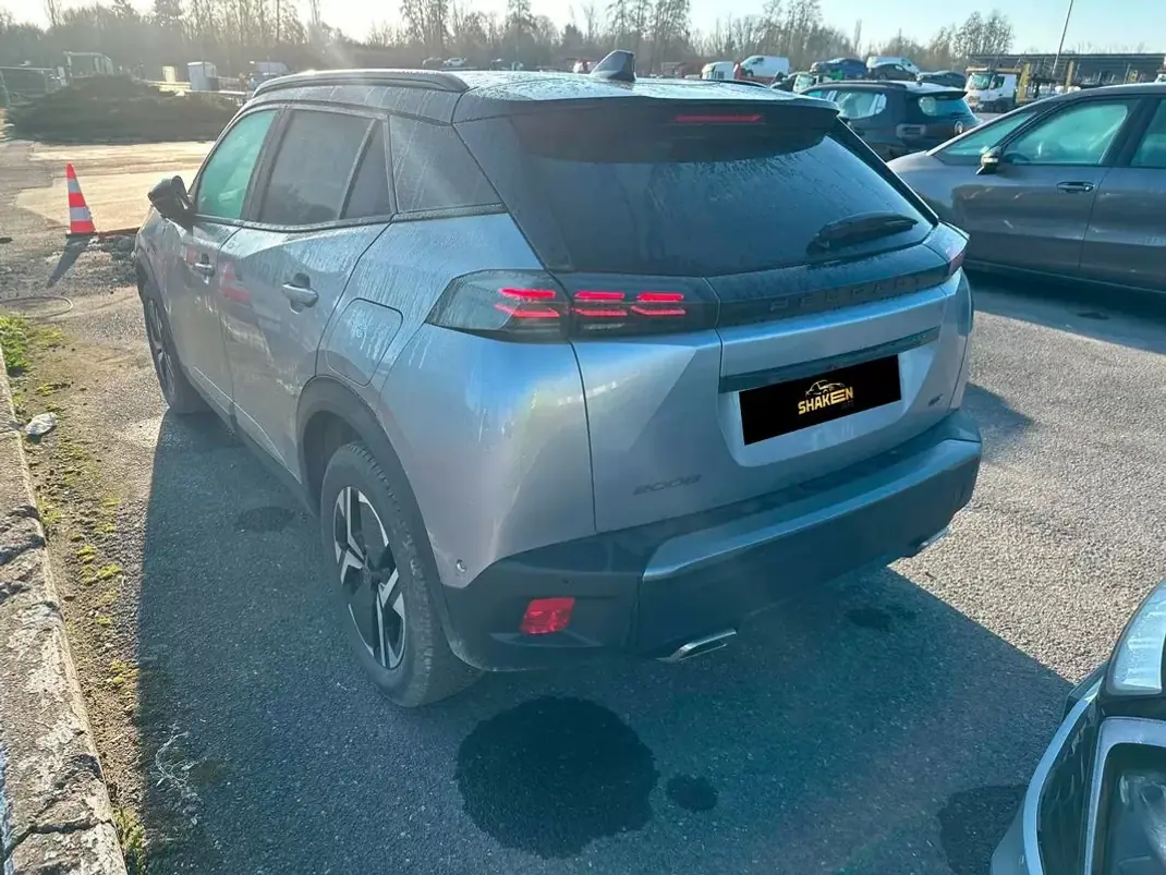 Peugeot 2008 2023 - 17990 EUR, 66433 km - AUTO.MOTO.pt - 66433km - foto 5 de 12