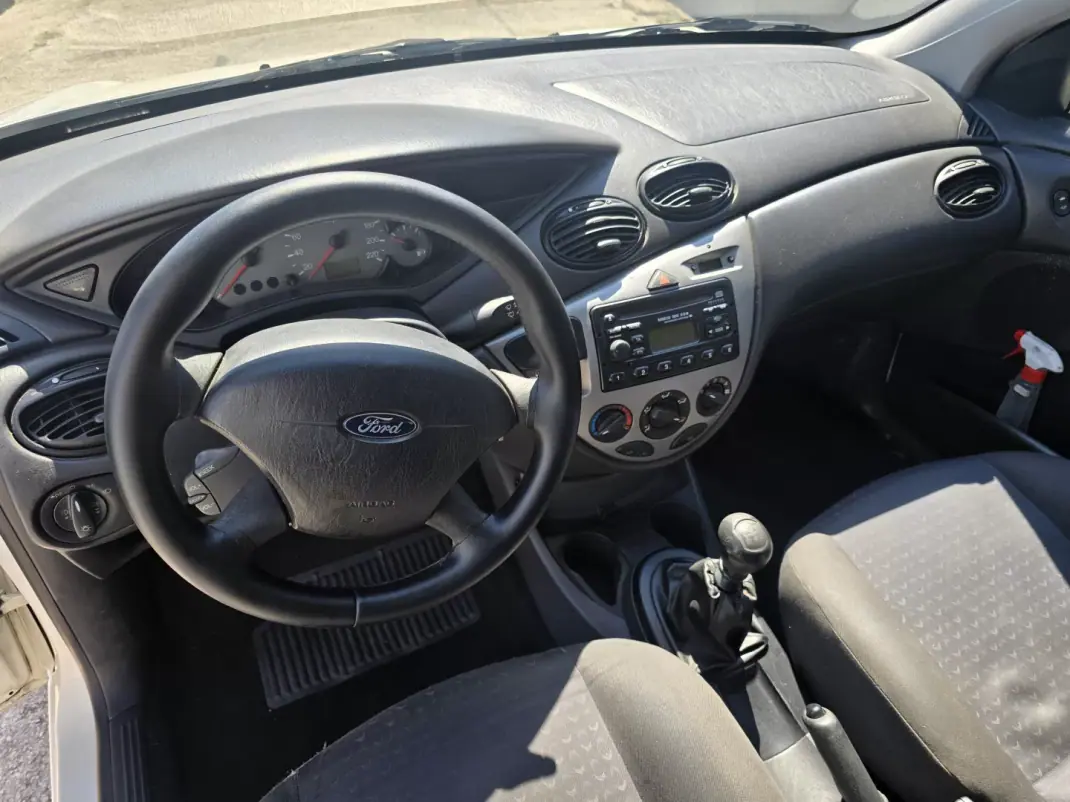 Ford Focus SW 2004 - 2750 EUR, 255000 km - 255000km - foto 8 de 12