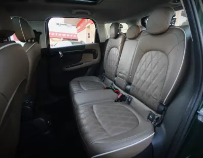MINI Countryman 2018 - 15750 EUR, 224000 km - AUTO.MOTO.pt - 224000km - foto 10 de 33