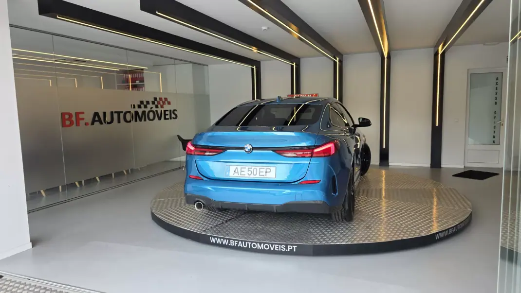 BMW 216 Gran Coupé 2020 - 24900 EUR, 75221 km - AUTO.MOTO.pt - 75221km - foto 17 de 61