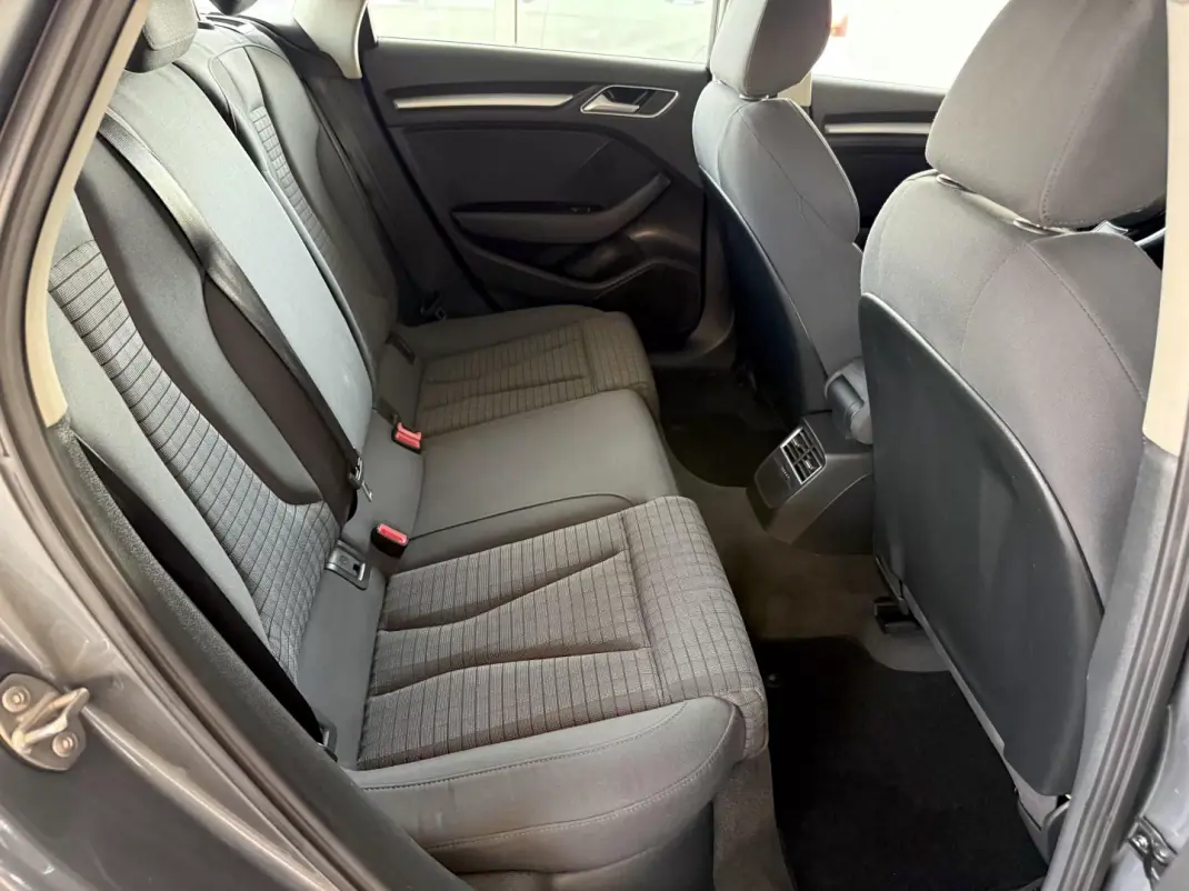 Audi A3 Sportback 2016 - 16000 EUR, 158000 km - AUTO.MOTO.pt - 158000km - foto 51 de 94