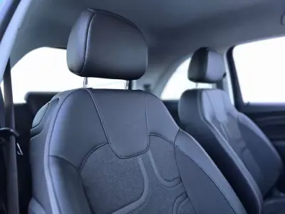 Opel Adam 2019 - 11900 EUR, 38000 km - AUTO.MOTO.pt - 38000km - foto 29 de 36