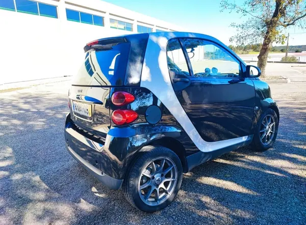 Smart ForTwo Coupé 2010 - 4750 EUR, 120000 km - AUTO.MOTO.pt - 120000km - foto 2 de 10