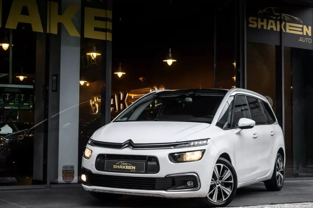 Citroën Grand C4 Spacetourer 2018 - 9900 EUR, 367153 km - AUTO.MOTO.pt - 367153km - foto 1 de 37