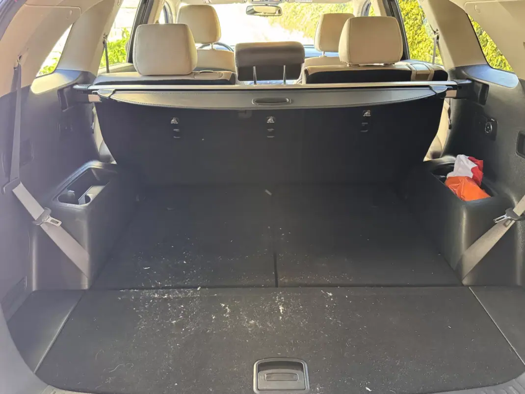 Kia Sorento 2015 - 16000 EUR, 175000 km - AUTO.MOTO.pt - 175000km - foto 21 de 22