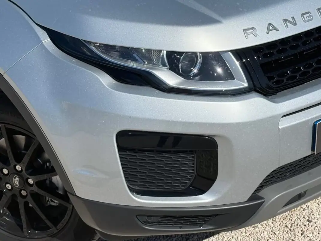 Land Rover Range Rover Evoque 2018 - 19450 EUR, 129900 km - AUTO.MOTO.pt - 129900km - foto 11 de 34