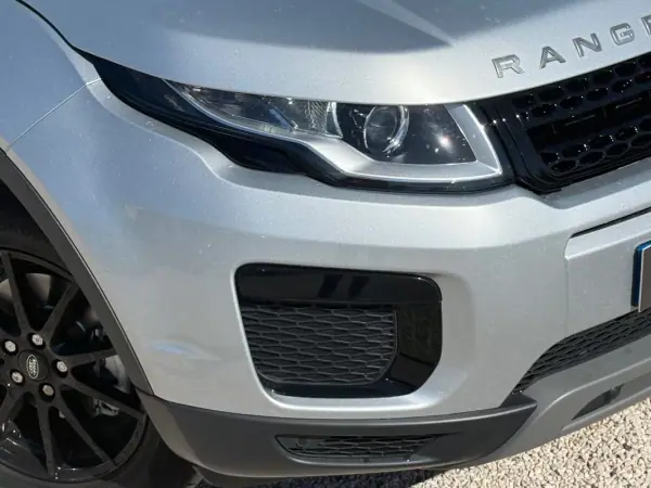 Land Rover Range Rover Evoque 2018 - 19450 EUR, 129900 km - AUTO.MOTO.pt - 129900km - foto 11 de 34