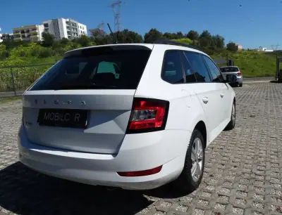 Skoda Fabia Break 2022 - 14500 EUR, 55406 km - AUTO.MOTO.pt - 55406km - foto 17 de 18