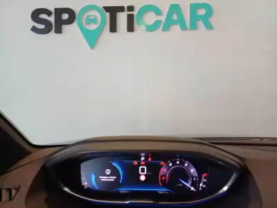 Peugeot 5008 2024 - 31500 EUR, 12350 km - AUTO.MOTO.pt - 12350km - foto 25 de 45