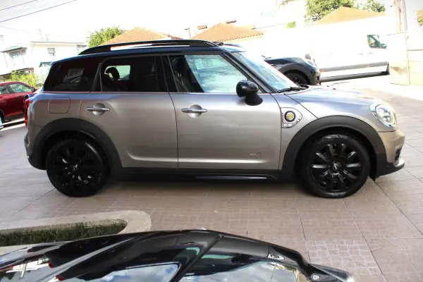 MINI Countryman 2018 - 17990 EUR, 177000 km - 177000km - foto 4 de 31