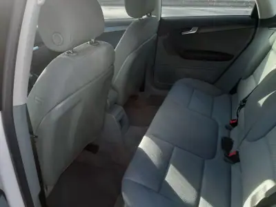 Audi A3 Sportback 2010 - 9900 EUR, 224980 km - AUTO.MOTO.pt - 224980km - foto 20 de 34