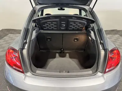 Volkswagen New Beetle 2018 - 19900 EUR, 58588 km - 58588km - foto 37 de 47