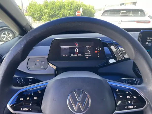 Volkswagen ID.3 2020 - 20500 EUR, 84382 km - AUTO.MOTO.pt - 84382km - foto 6 de 40