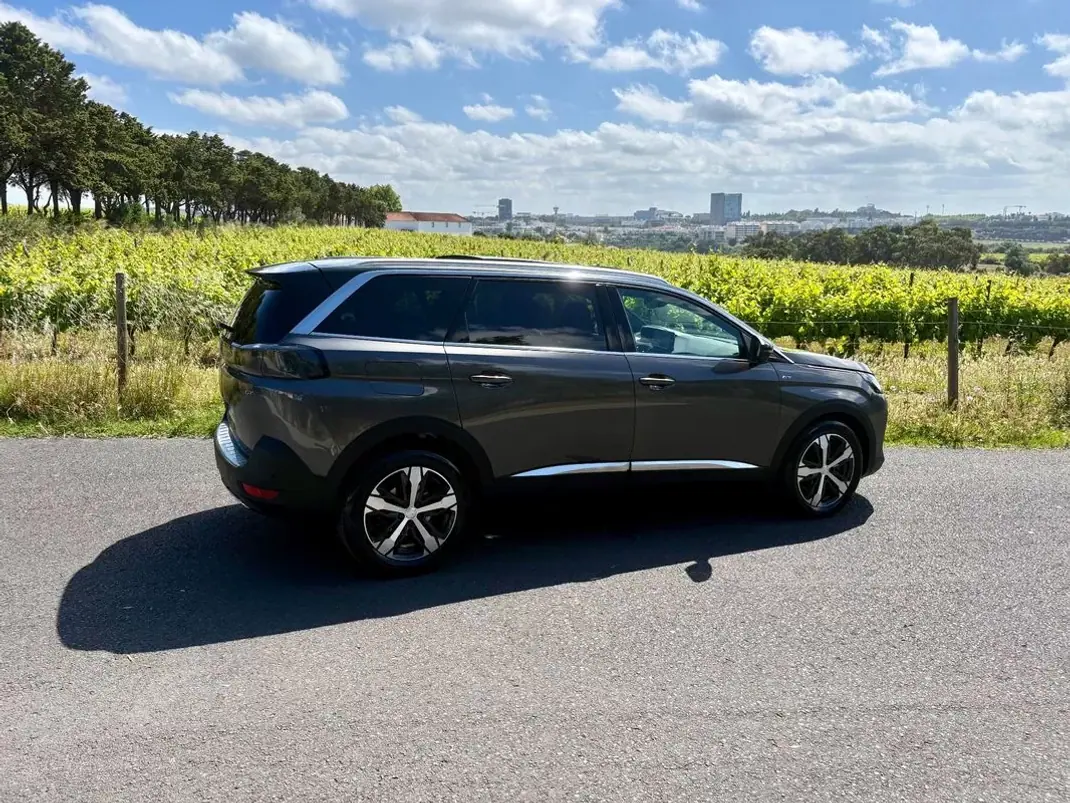 Peugeot 5008 2021 - 31000 EUR, 100252 km - AUTO.MOTO.pt - 100252km - foto 4 de 34