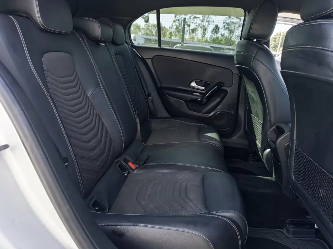 Mercedes-Benz A 180 2019 - 20990 EUR, 161000 km - AUTO.MOTO.pt - 161000km - foto 29 de 30