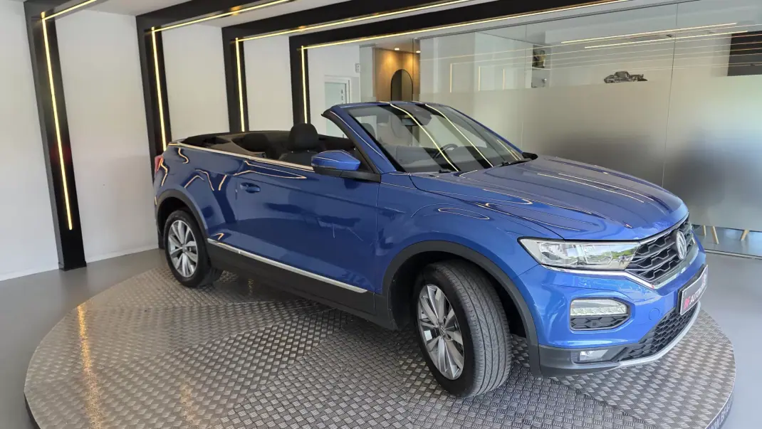 Volkswagen T-Roc Cabrio 2020 - 26900 EUR, 61926 km - AUTO.MOTO.pt - 61926km - foto 5 de 56