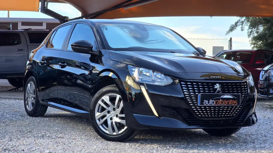 Peugeot 208 2019 - 13950 EUR, 39390 km - AUTO.MOTO.pt - 39390km - foto 2 de 19