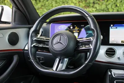 Mercedes-Benz E 300 2020 - 35900 EUR, 135000 km - AUTO.MOTO.pt - 135000km - foto 17 de 17