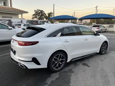 Kia ProCeed 2022 - 19450 EUR, 92000 km - AUTO.MOTO.pt - 92000km - foto 46 de 51