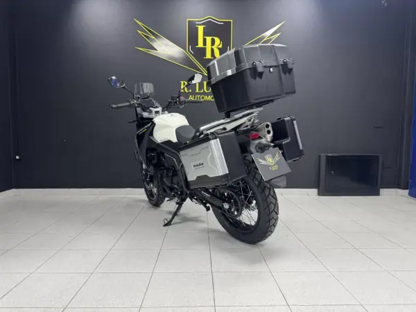 2025 - 3690 EUR, 0 km - AUTO.MOTO.pt - foto 14 de 23