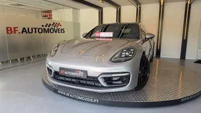 Porsche Panamera 2023 - 25369km