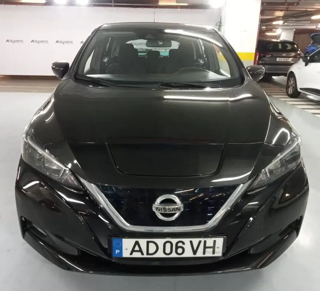 Nissan Leaf 2020 - 11990 EUR, 105000 km - AUTO.MOTO.pt - 105000km - foto 3 de 19