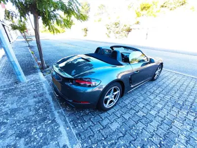 Porsche 718 Boxster 2019 - 64900 EUR, 68000 km - AUTO.MOTO.pt - 68000km - foto 7 de 36