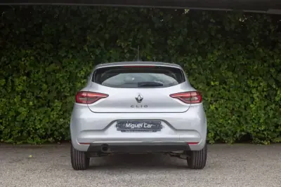 Renault Clio 2020 - 12900 EUR, 114844 km - AUTO.MOTO.pt - 114844km - foto 9 de 17