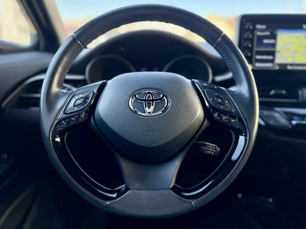 Toyota C-HR 2019 - 23950 EUR, 90000 km - AUTO.MOTO.pt - 90000km - foto 19 de 24