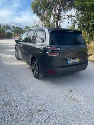 Citroën C4 Grand Picasso 2018 - 8000 EUR, 224000 km - AUTO.MOTO.pt - 224000km - foto 15 de 15