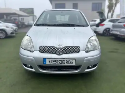 Toyota YARIS BIZZ (NLP 1.0 VVT-i 1.0) 2005 - 7990 EUR, 237418 km - AUTO.MOTO.pt - 237418km - foto 2 de 12