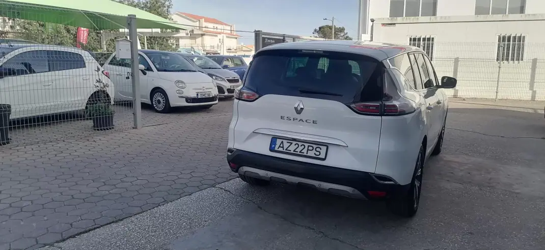 Renault Espace 2019 - 20750 EUR, 188080 km - AUTO.MOTO.pt - 188080km - foto 21 de 30