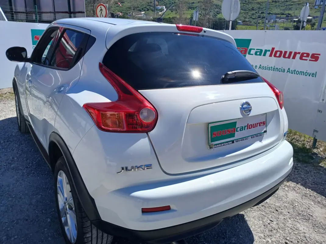 Nissan Juke 2013 - 9900 EUR, 175575 km - AUTO.MOTO.pt - 175575km - foto 14 de 27