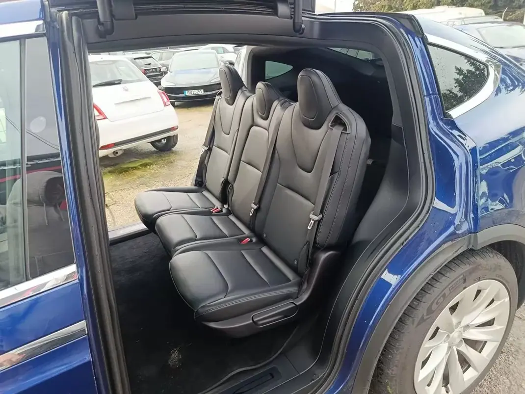 Tesla Model X 2020 - 45500 EUR, 85990 km - AUTO.MOTO.pt - 85990km - foto 27 de 38