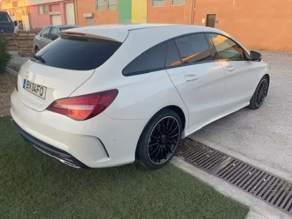 Mercedes-Benz CLA 200 2017 - 22990 EUR, 145650 km - AUTO.MOTO.pt - 145650km - foto 5 de 20