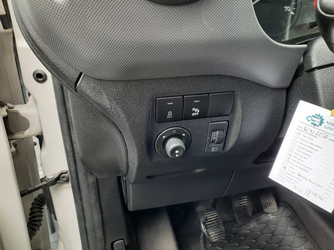 Citroën BERLINGO VAN XL 1.5 BLUE HDI 3 LUGARES 2016 - 9900 EUR, 177157 km - AUTO.MOTO.pt - 177157km - foto 6 de 10