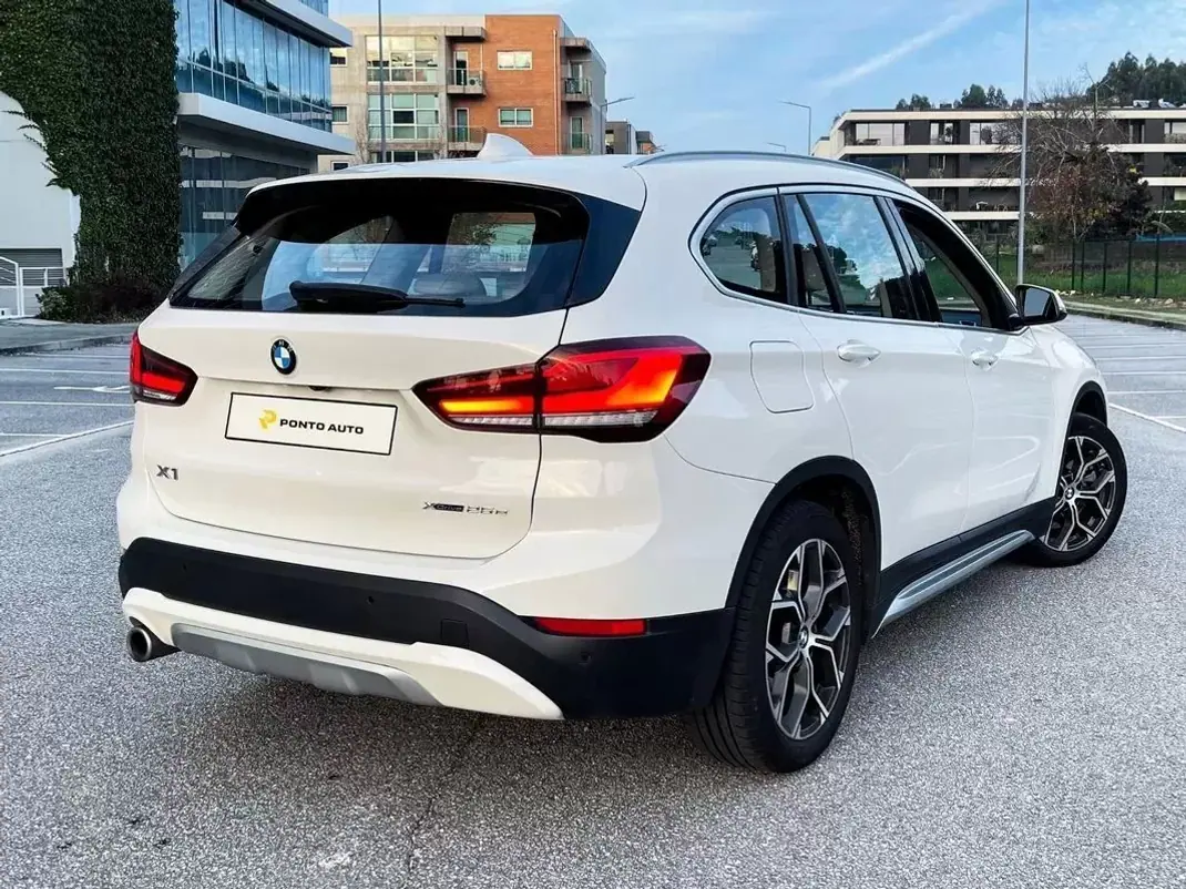 BMW X1 2021 - 24390 EUR, 107800 km - AUTO.MOTO.pt - 107800km - foto 2 de 15