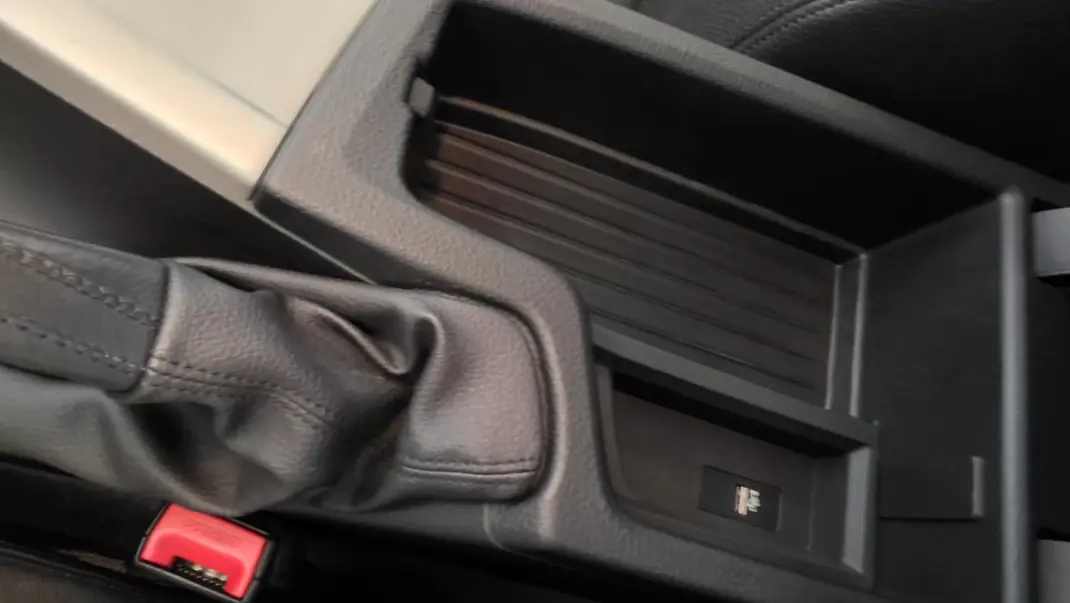 BMW 418 Gran Coupé 2018 - 20900 EUR, 157385 km - AUTO.MOTO.pt - 157385km - foto 40 de 53