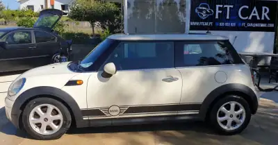 MINI One 2010 - 6990 EUR, 299000 km - AUTO.MOTO.pt - 299000km - foto 8 de 35