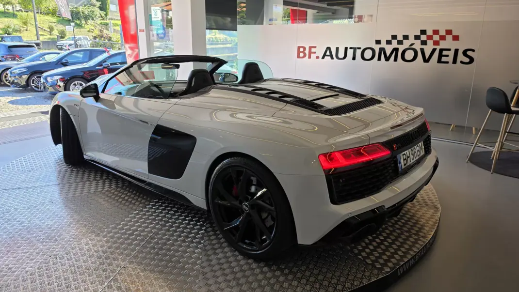 Audi R8 Spyder 2019 - 159500 EUR, 33515 km - 33515km - foto 3 de 59